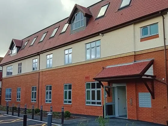 Tai Cyngor newydd Llys Elizabeth yn y Rhyl