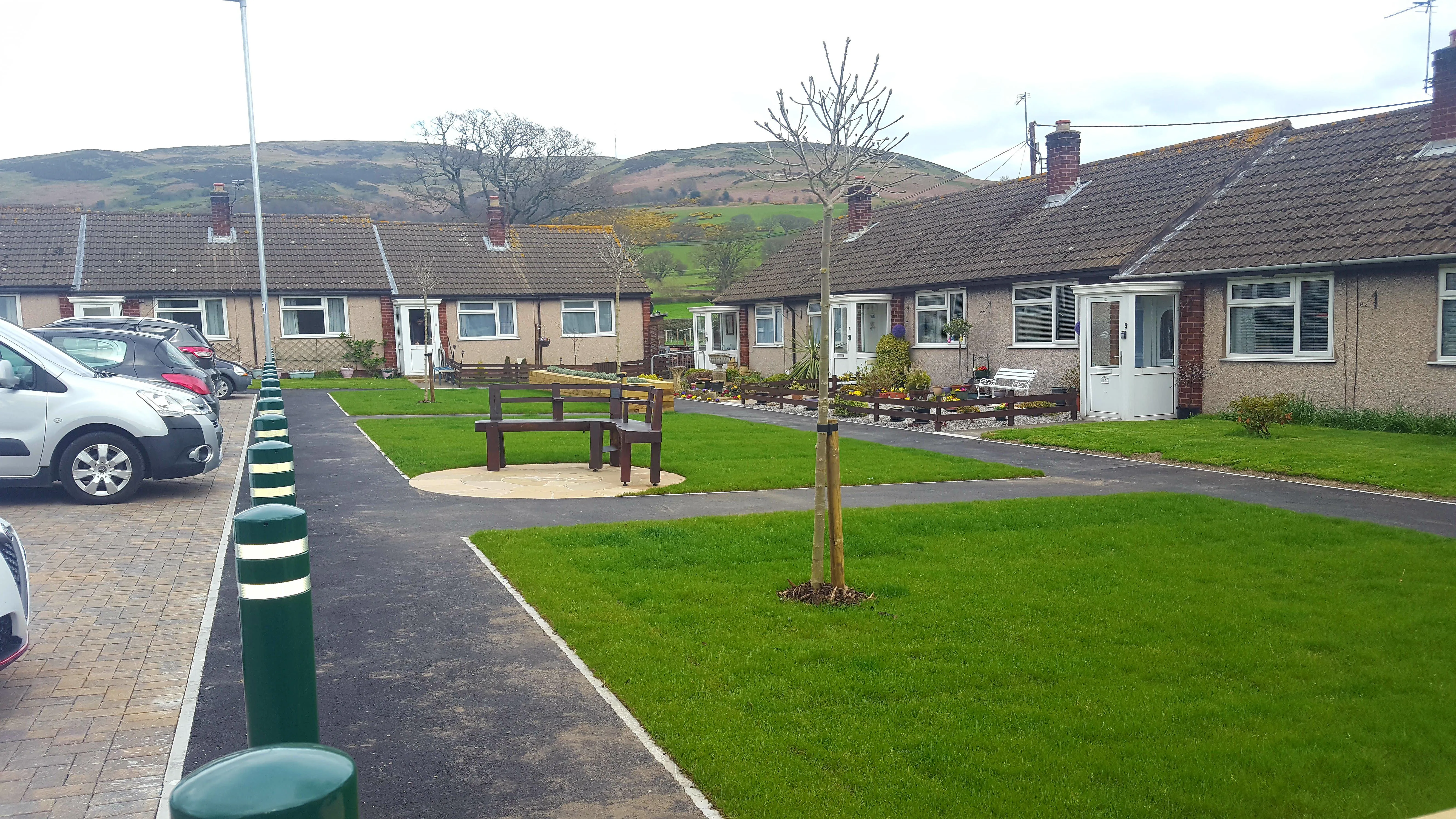 Gwelliannau amgylcheddol i laswellt newydd a chodi gwelyau plannu i Borth Y Waen yn Aberwheler